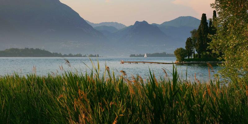 恩尼斯钣金60年：以精密制造与定制金属方案，驱动工业制造新未来